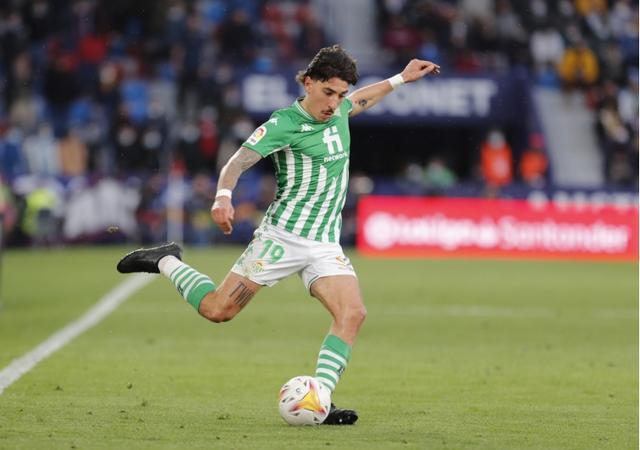 包含加时末段葡萄牙体育调整名单以备西甲，复出首秀环节打磨，底气十足，赛季目标并未改变的词条